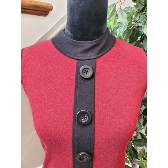 Maggy London Women's Black & Red Rayon Mock Neck Sleeveless Knee Length Dress 6 - Picture 2 of 9